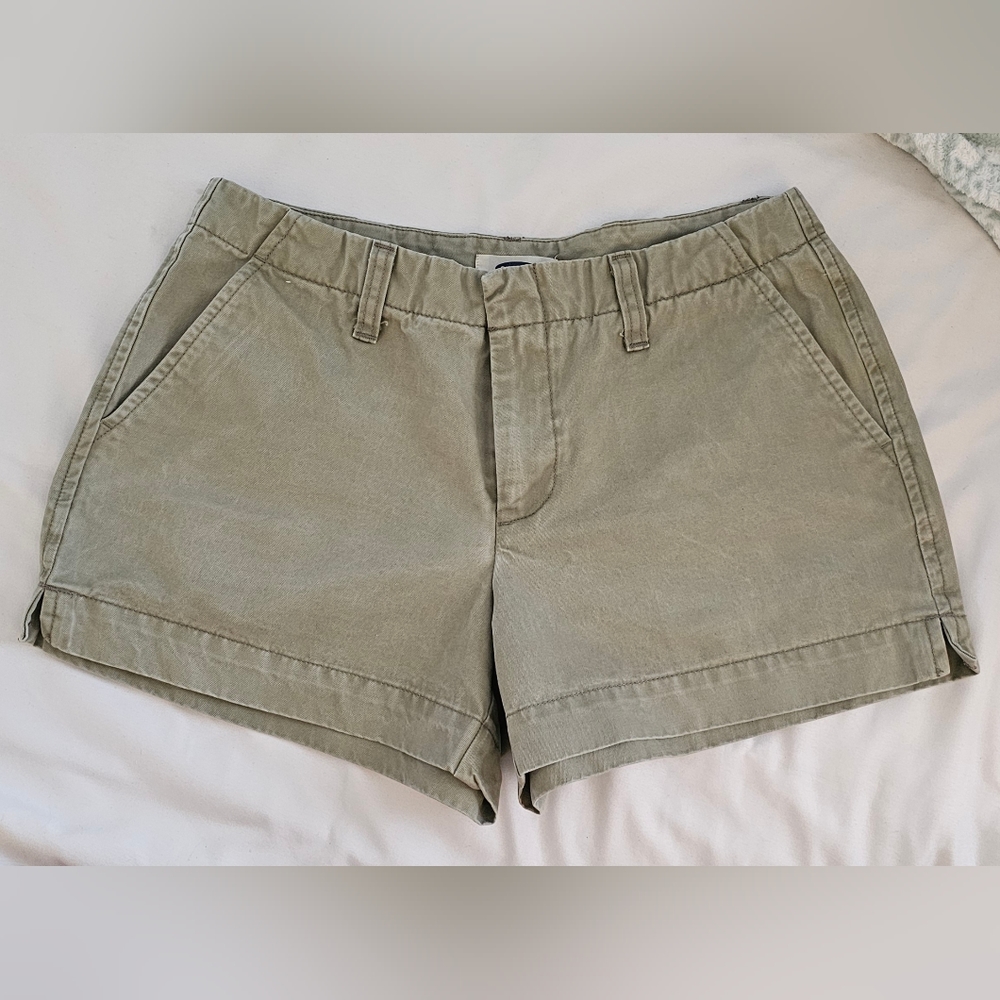 Old Navy khaki olive low rise woman's shorts size 2